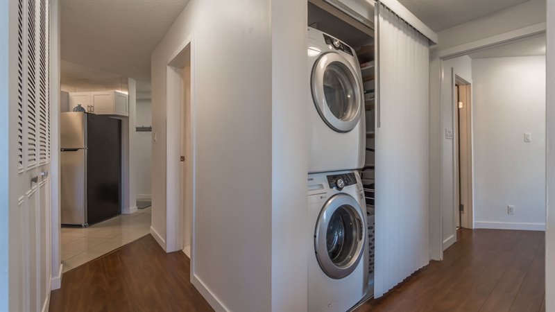Laundry Facilities | Hallway