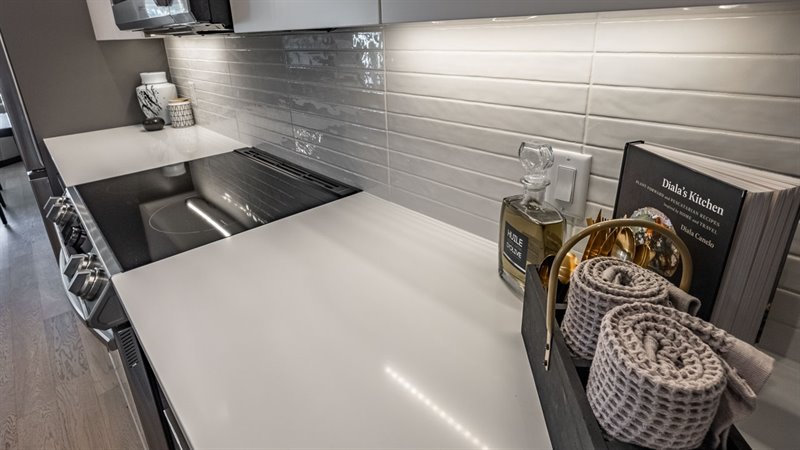 Kitchen - DUO Flex unit 102 shown