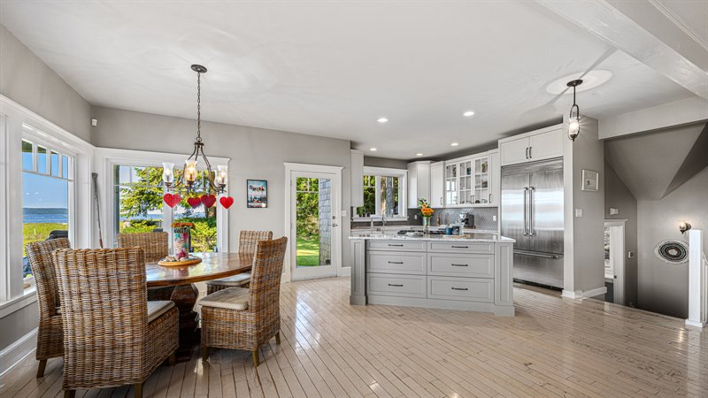 Dining Room | Kitchen