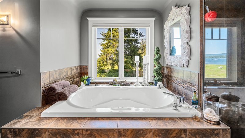 Ensuite