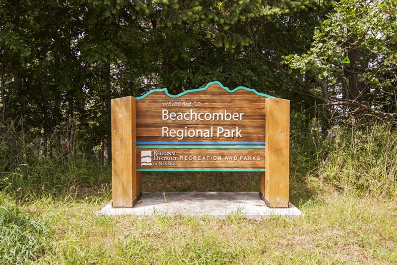 Walk to Beachcomber Regional Park