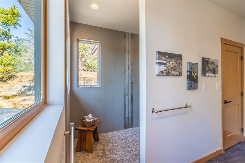 Ensuite