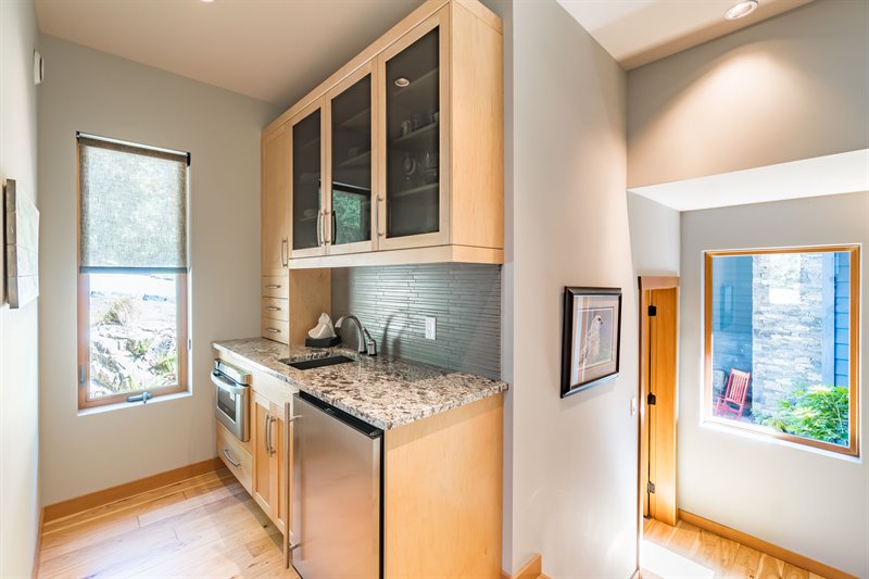 Kitchenette
