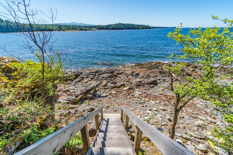 Stairway to Waterfront