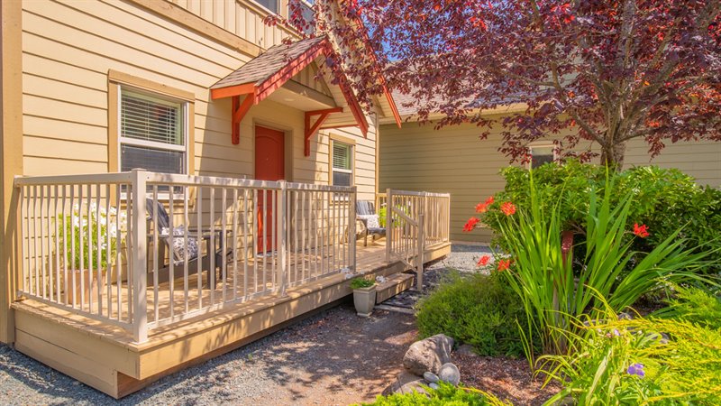 Front Deck 