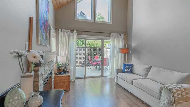 Living Room - Door to Back Deck