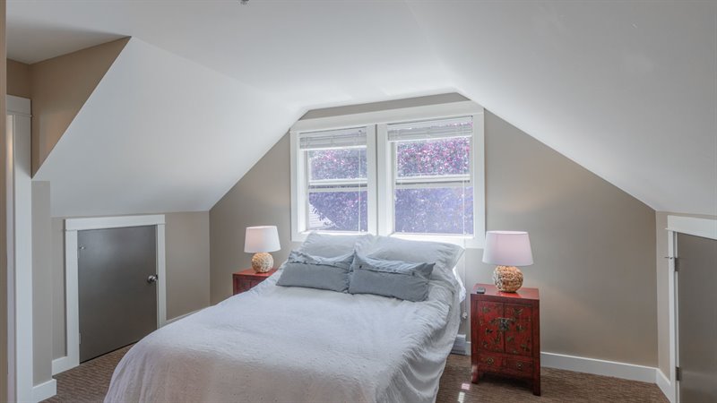 Upper Loft Bedroom Suite