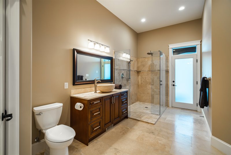 Ensuite