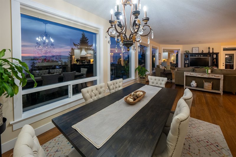 Dining | Living Room - Twilight