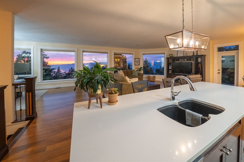 Kitchen - Twilight 