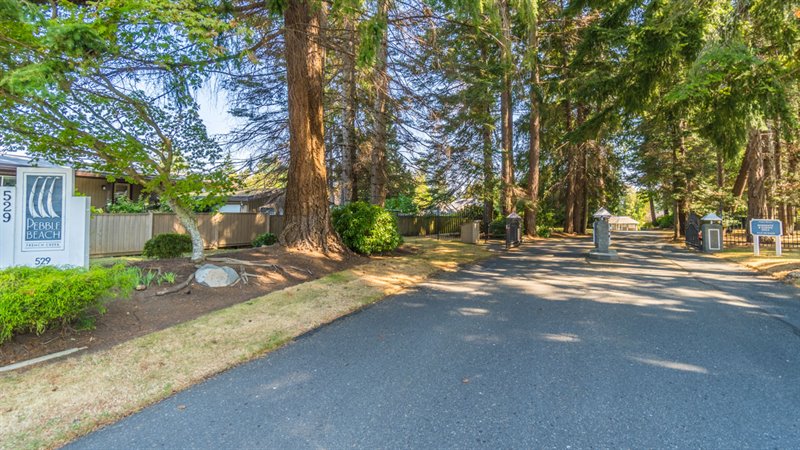 'Pebble Beach' Complex - Entry