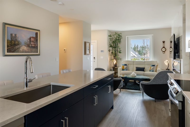Kitchen | Living Room