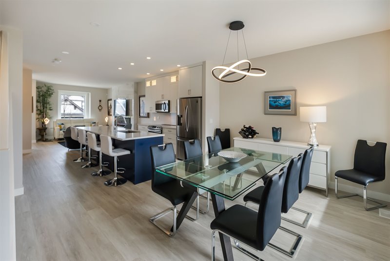 Dining Room | Kitchen