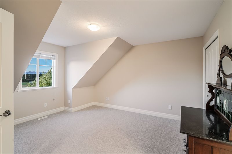 Upper Level - Bedroom 3