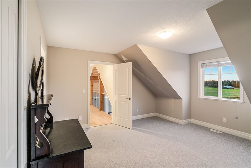 Upper Level - Bedroom 3