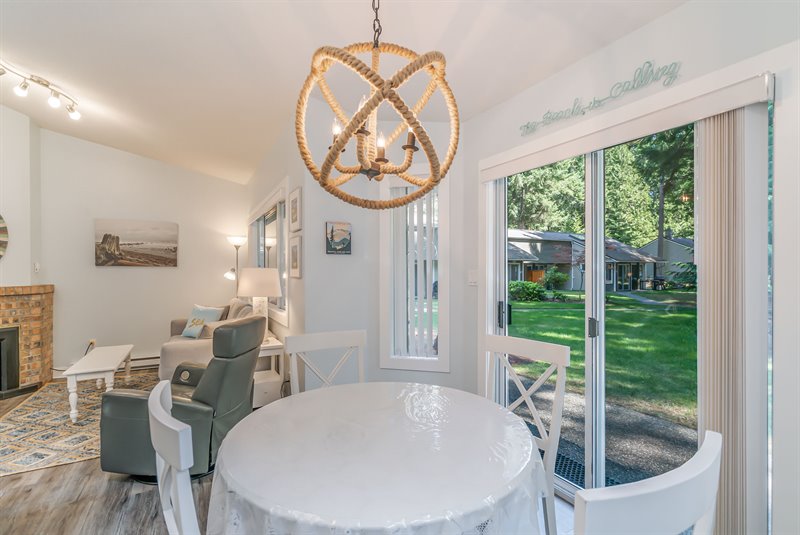 Dining & Living Areas