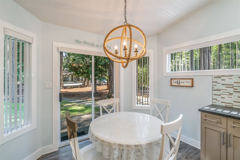 Dining Area - Door to Patio