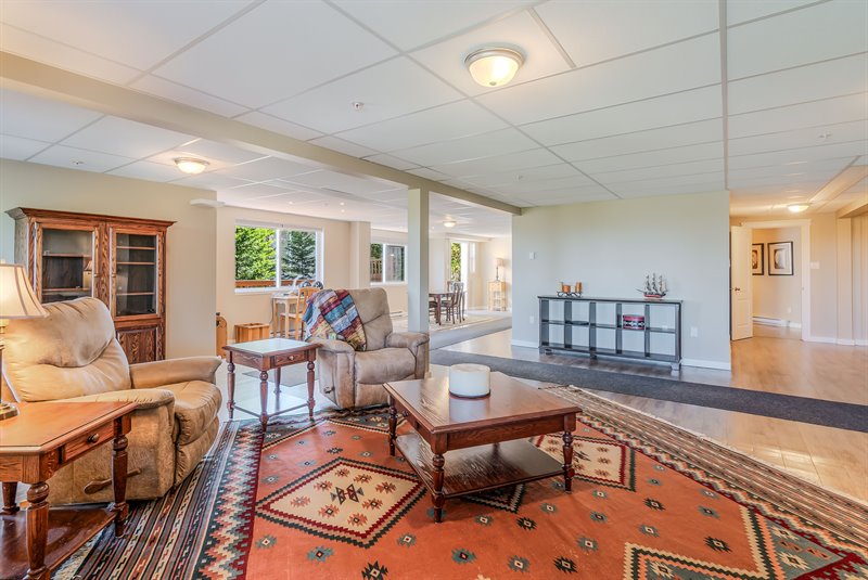 Guest Suite - Family Room