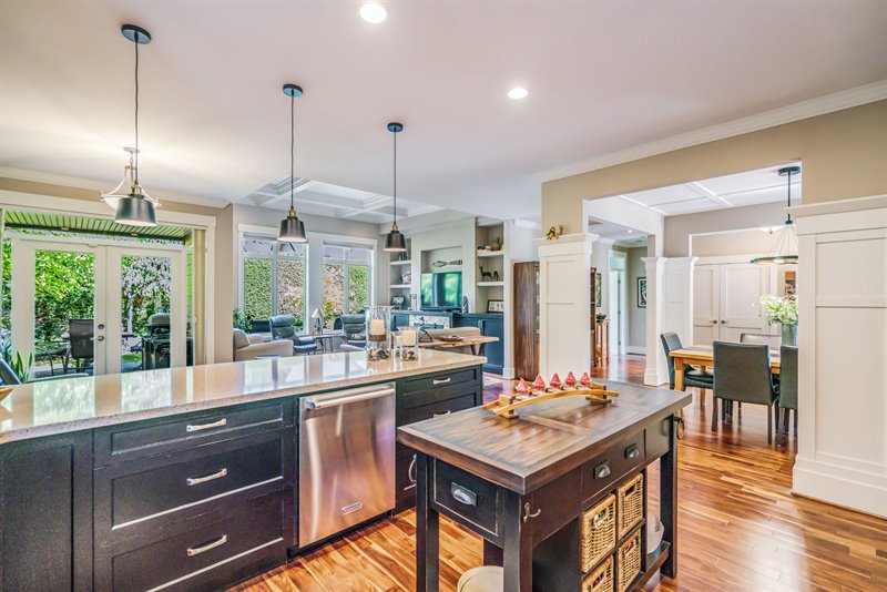 Kitchen | Dining Room