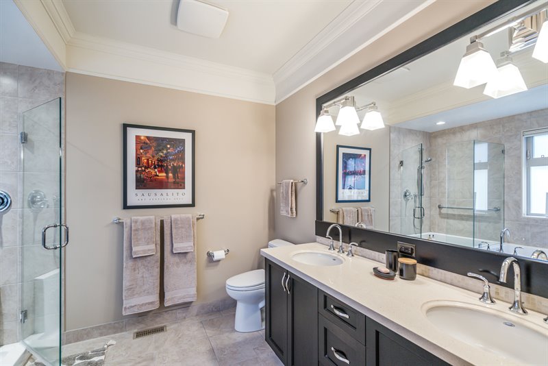 Ensuite