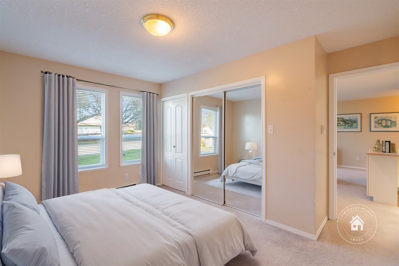 Bedroom (Virtual Staging)