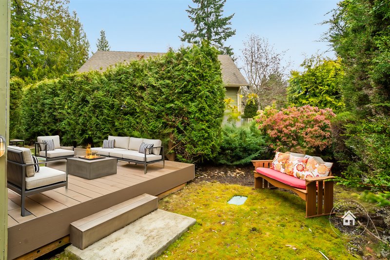 Deck (Virtual Staging)