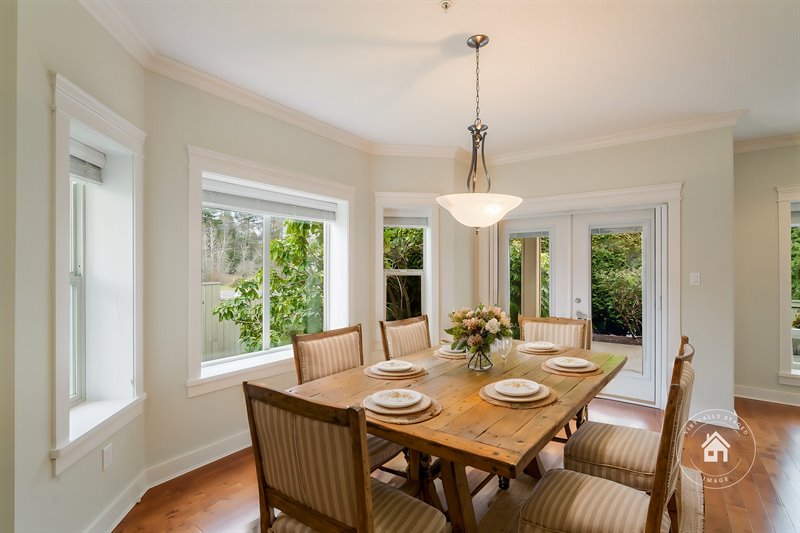 Dining Room - Door to Patio (Virtual Staging)