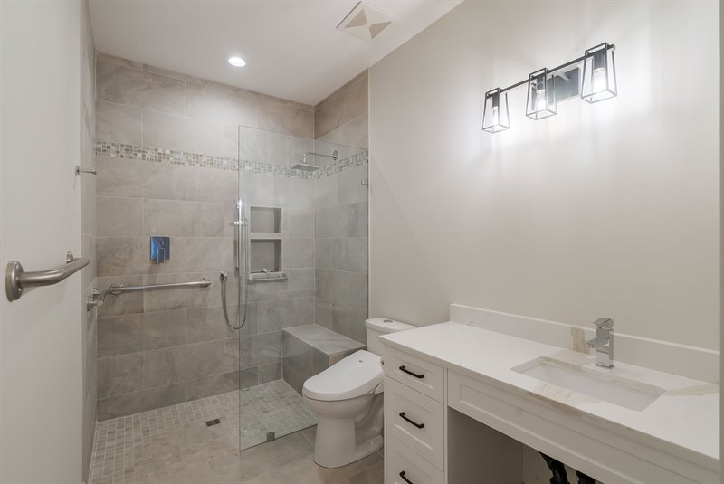 Ensuite