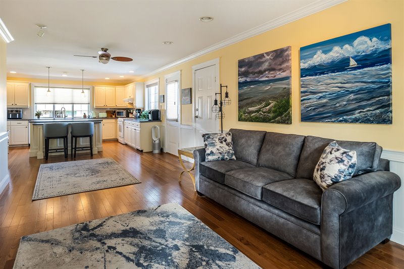 Kitchen | Family Room