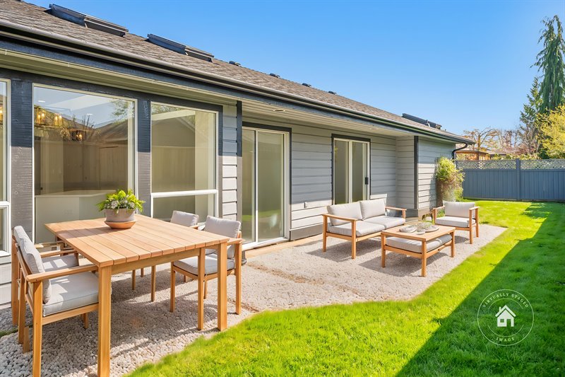 Patio (Virtual Staging)