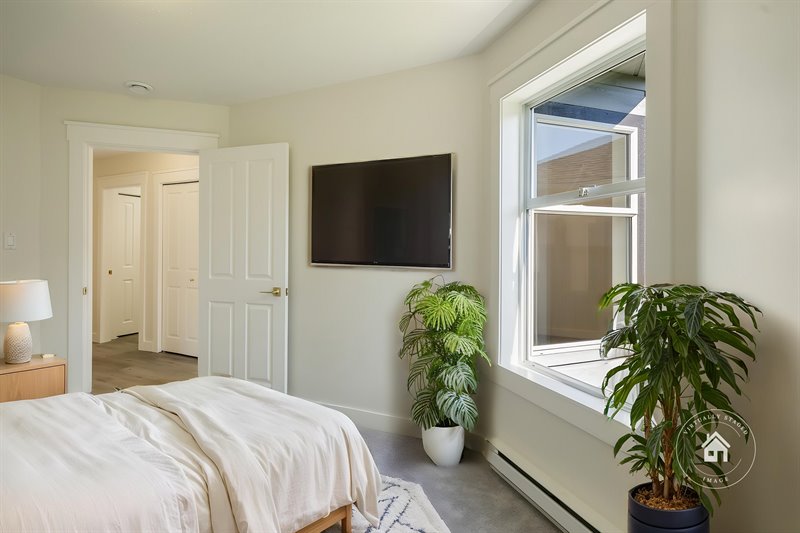 Bedroom 3 (Virtual Staging) 