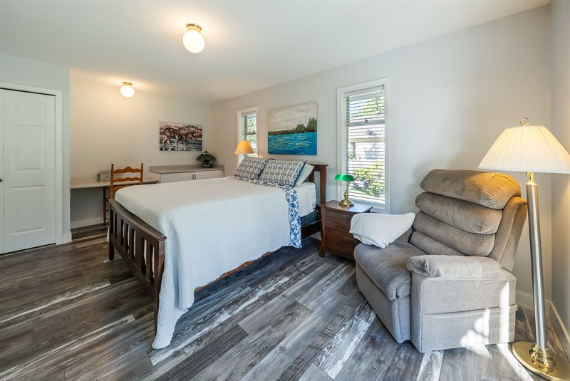 Bedroom 1 (Main Level)