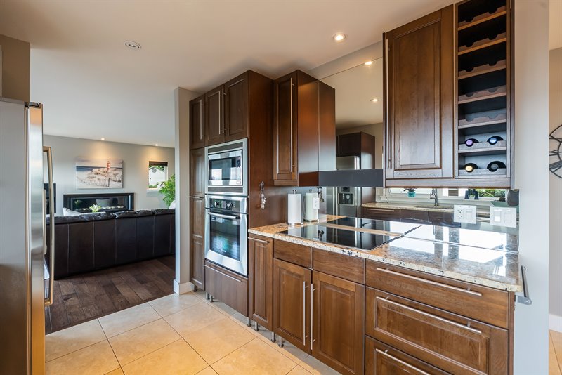 Kitchen | Living Room