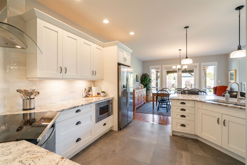 Kitchen | Dining Room
