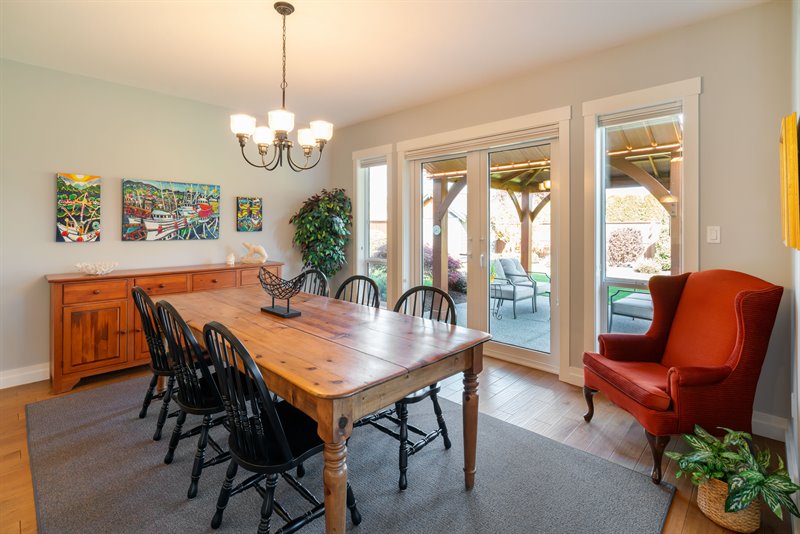 Dining Room - Door to Patio