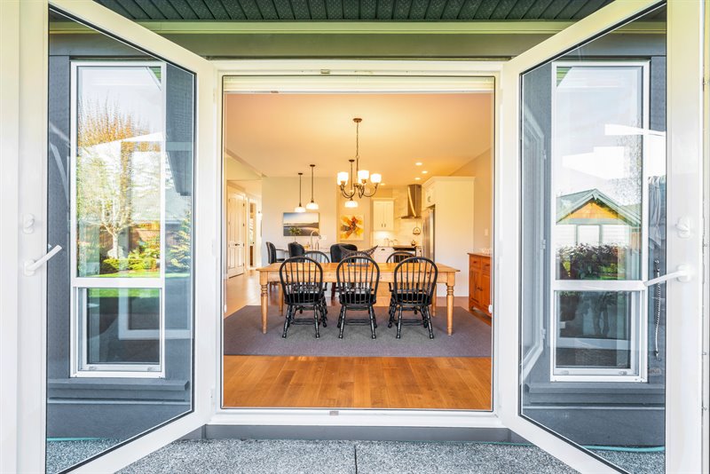 Dining Room - Door to Patio