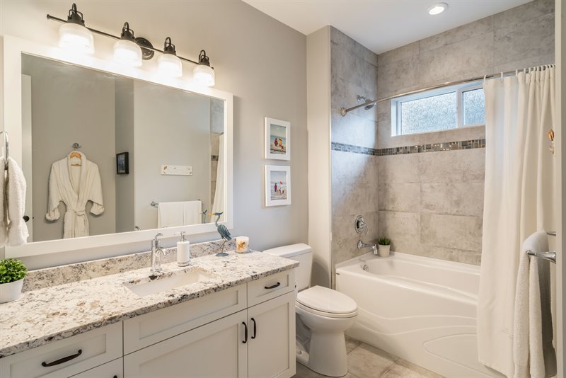 Main Bath