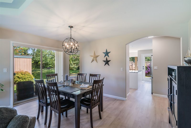 Dining Room - Door to Side Patio