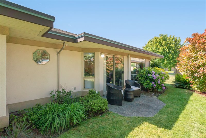 Side Patio