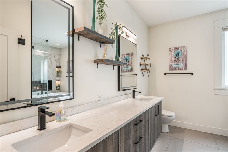 Ensuite