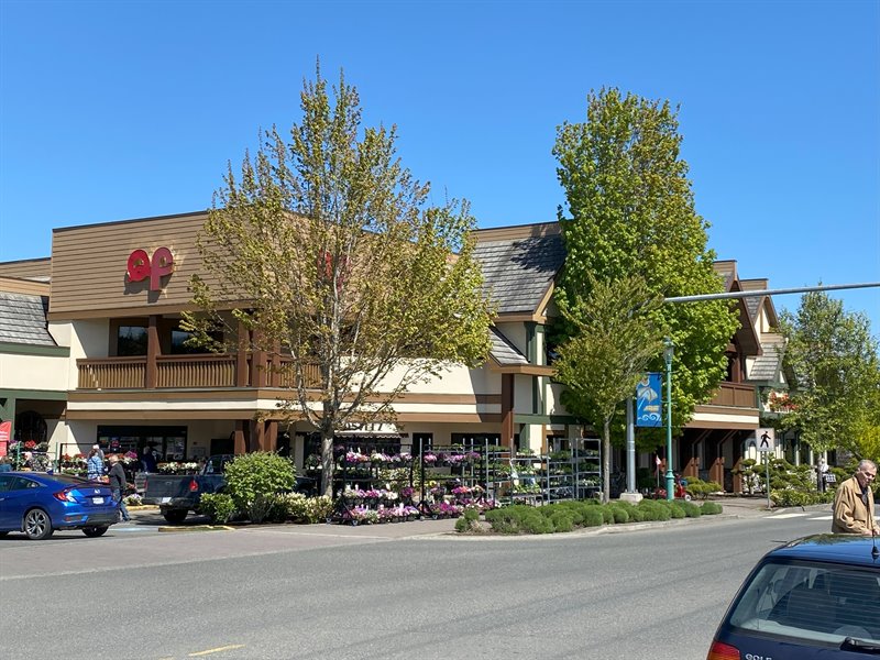 Walk to Qualicum Foods Grocery Store