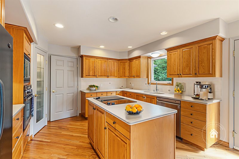 Kitchen (Virtual Staging)