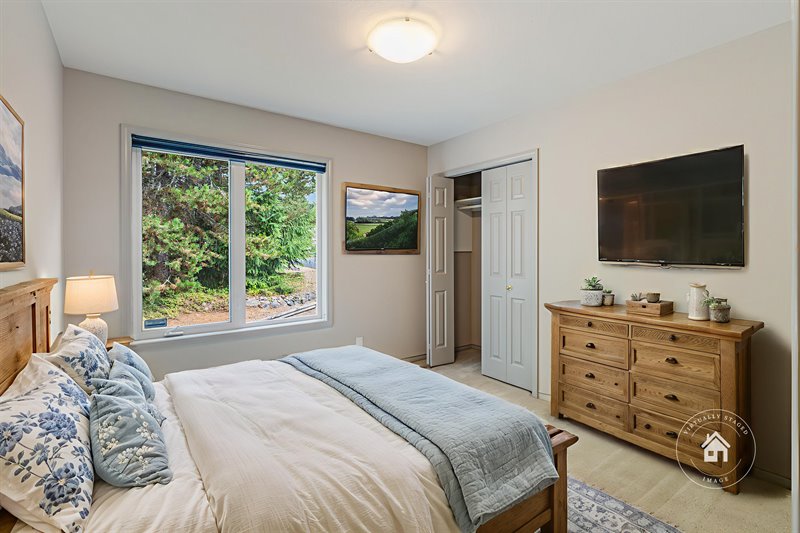 Bedroom 2 (Virtual Staging)