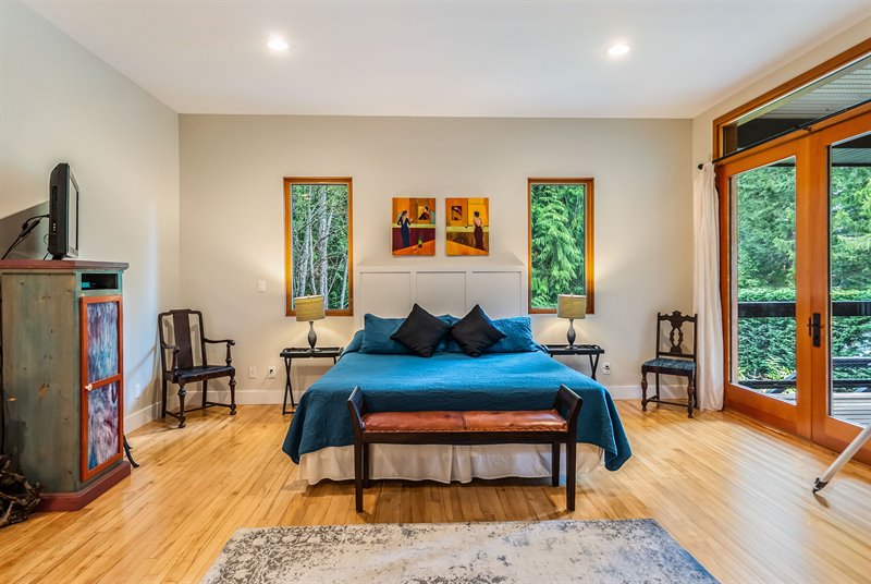 Primary Bedroom Suite 