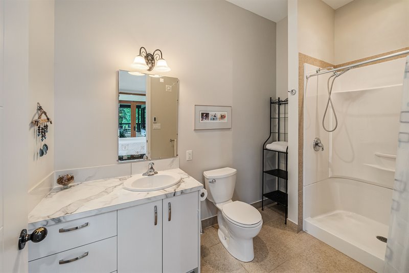 Bedroom Suite 2 - Ensuite