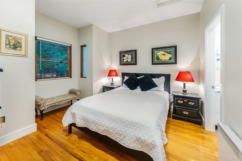 Guest Cottage - Bedroom