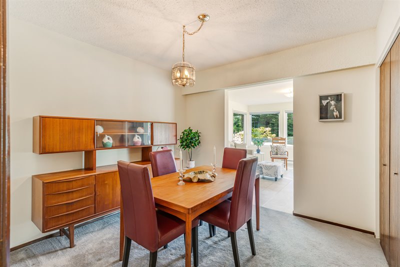 Dining Room | Bedroom 3 - Door to Family Room