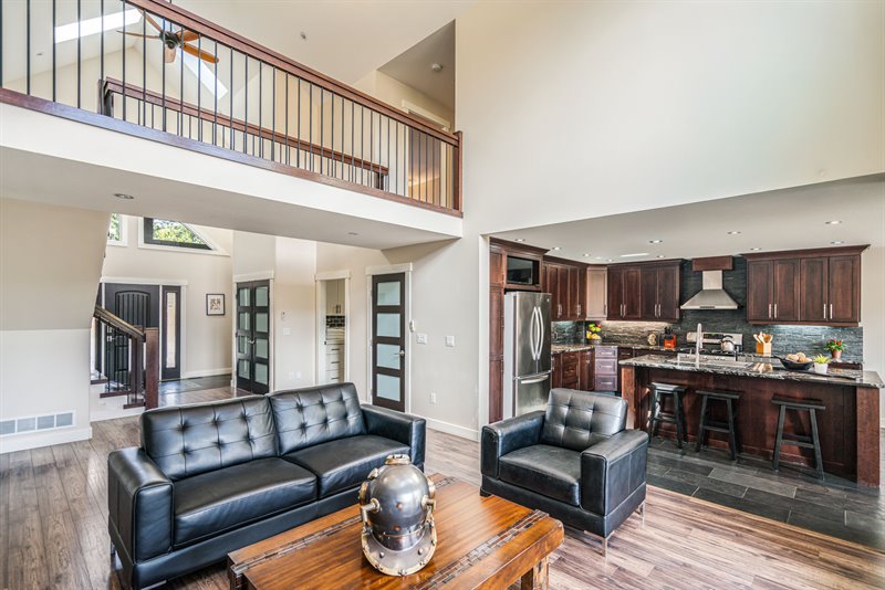 Living Room | Kitchen