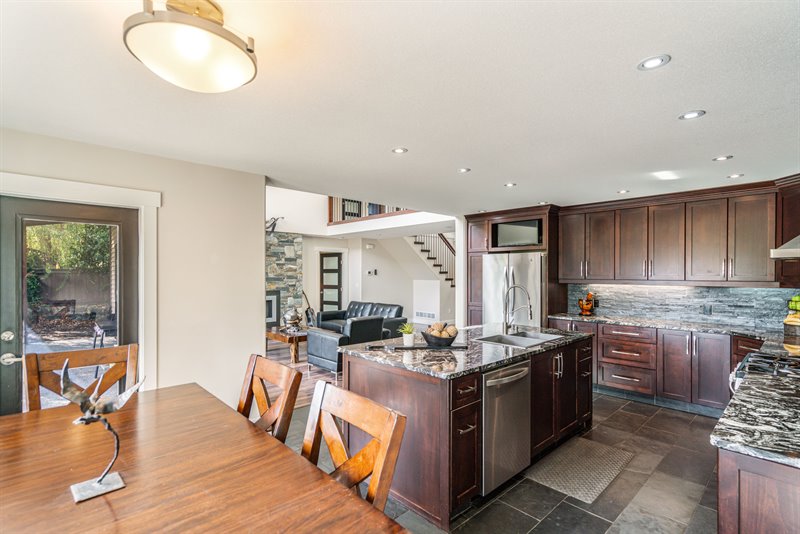 Dining Room | Kitchen