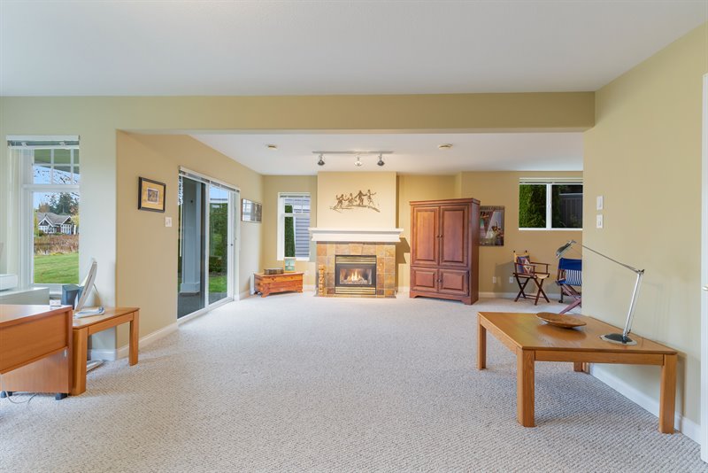 Office | Den | Family Room